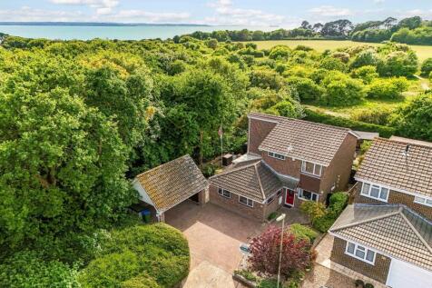 SPRINGFIELD WAY, STUBBINGTON 4 bed detached house for sale