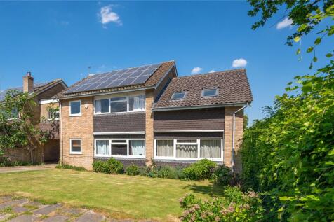 Cunningham Hill Road, St. Albans... 4 bed link detached house for sale