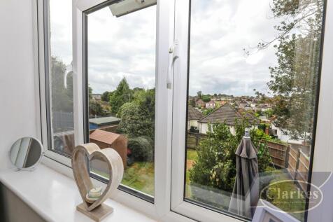 Hill View Road, Bournemouth, Dorset 2 bed bungalow for sale