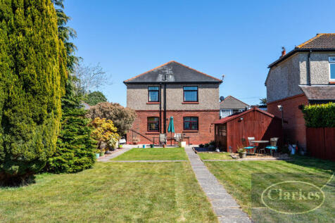 Superb Home, Norton Road, 4 bed detached house for sale