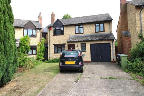 LEASIDE, STOKE GOLDINGTON 4 bed detached house for sale