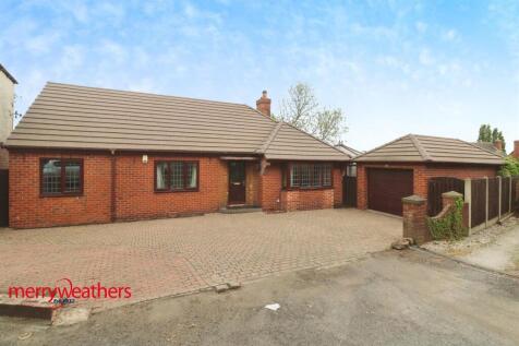 4 bedroom detached bungalow for sale