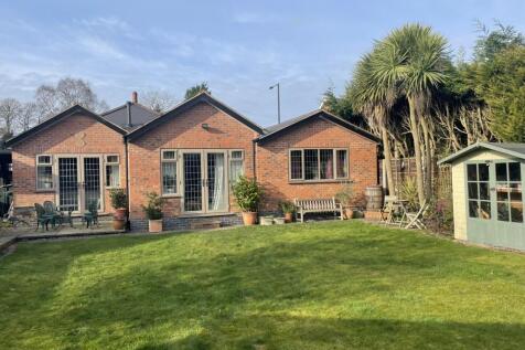 Hollyfield Road South, Sutton Coldfield 4 bed detached bungalow for sale