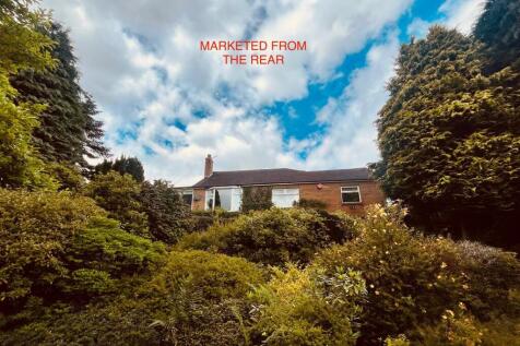 Meltham Road, Huddersfield HD4 3 bed country house for sale