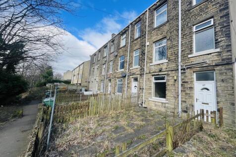 Longwood Road, Huddersfield HD3 1 bed house for sale