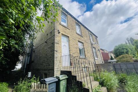 Sheepridge Road, Huddersfield HD2 2 bed terraced house for sale