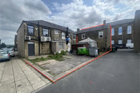Brian Street, Huddersfield HD3 3 bed end of terrace house for sale