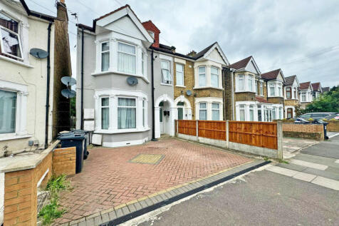 Wellesley Road, Ilford, Essex, IG14JX 5 bed semi