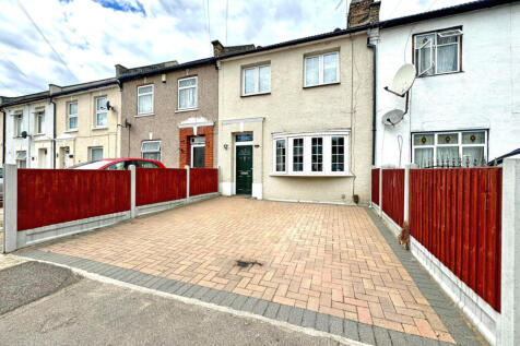 Chester Road,  Ilford, IG3 3 bed terraced house for sale