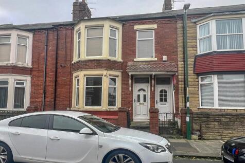 St. Vincent Street, South Shields 3 bed flat for sale
