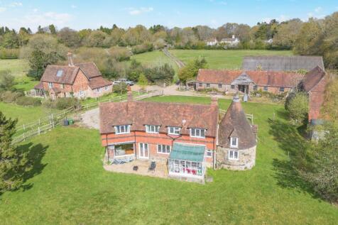6 bedroom house for sale
