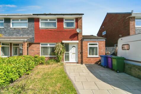 4 bedroom semi-detached house for sale