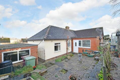 Cemetery Road, Dronfield, Derbyshire... 2 bed semi