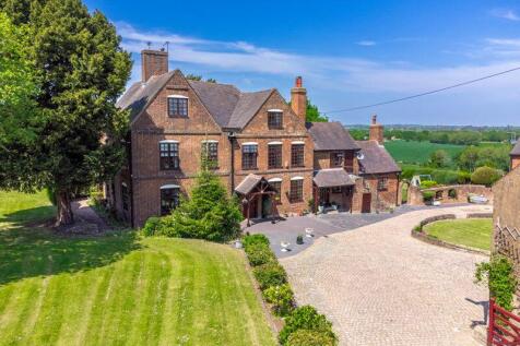 6 bedroom detached house for sale