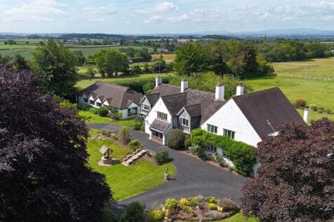 10 bedroom detached house for sale