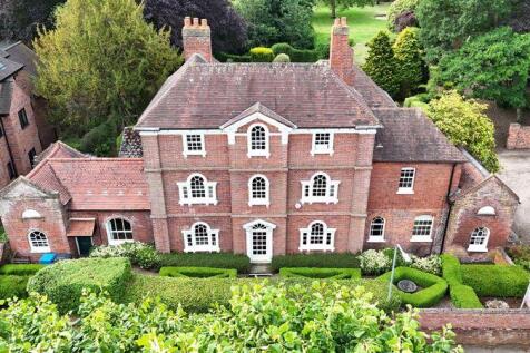 7 bedroom detached house for sale