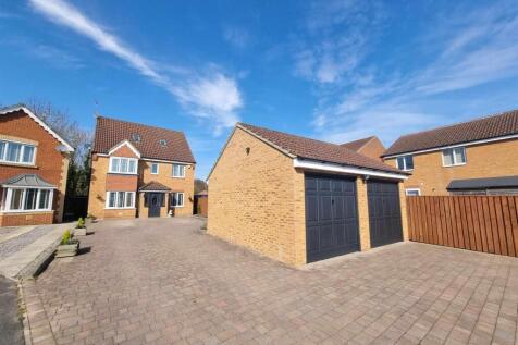 Armstrong Drive, Willington 5 bed detached house for sale