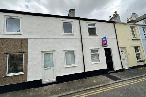 New Street, Caernarfon, LL55 2 bed terraced house for sale