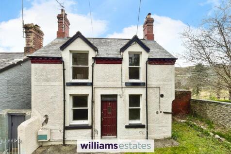 2 bedroom detached house for sale