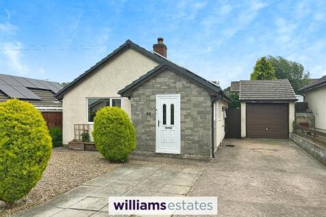 2 bedroom detached bungalow for sale