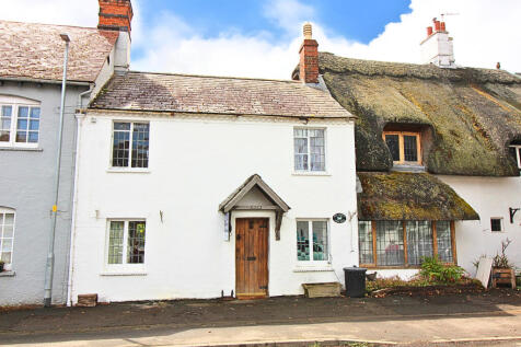 Avon Cottage, Main Road, Wyre Piddle... 3 bed character property for sale