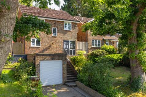 Broadmead, Tunbridge Wells, TN2 4 bed detached house for sale