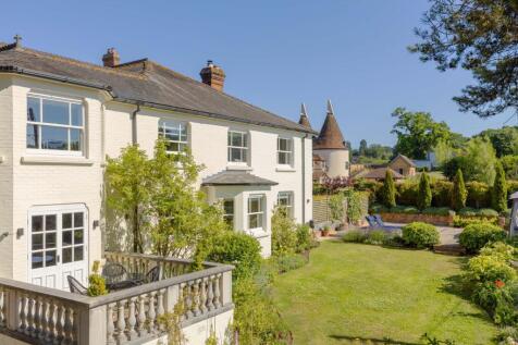 Knowle Road, Brenchley, TN12 6 bed semi