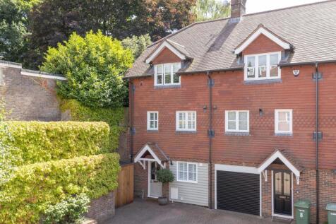 Cumberland Mews, Tunbridge Wells, TN1 4 bed end of terrace house for sale