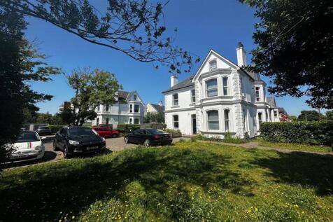 Worthing BN11 16 bed house for sale