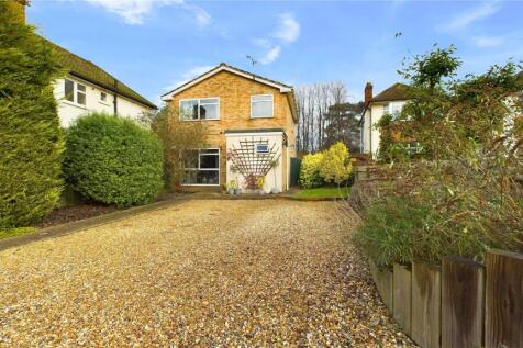 Langdale Close, Woking GU21 3 bed detached house for sale