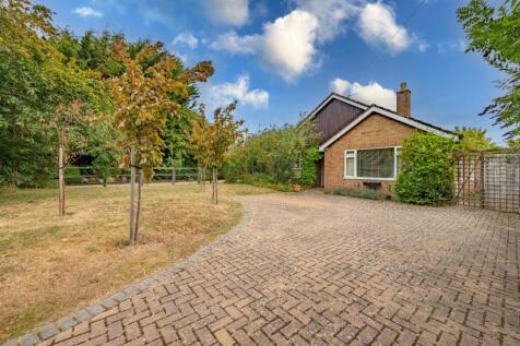 2 bedroom bungalow for sale