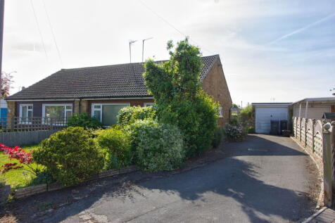 2 bedroom semi-detached bungalow for sale