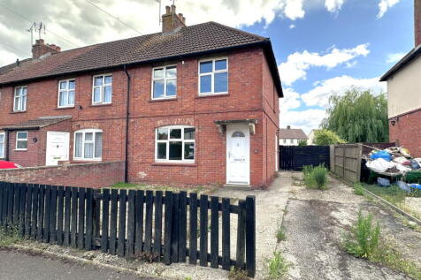 2 bedroom end of terrace house for sale