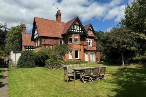 Church Street, Barford 2 bed apartment for sale