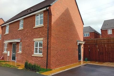 Rosedale Road, Warwick 1 bed maisonette for sale