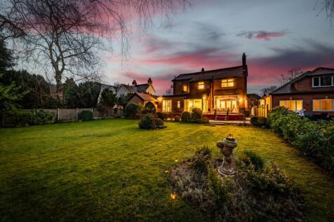5 bedroom detached house for sale