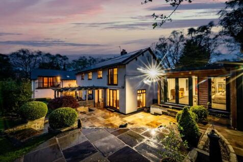 6 bedroom detached house for sale