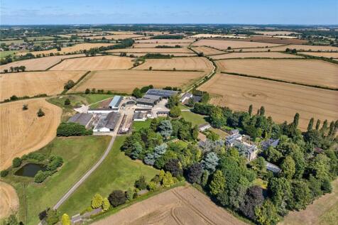Castle Fields, Stowe Avenue... 5 bed detached house for sale