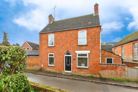 3 bedroom cottage for sale