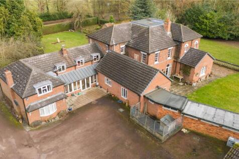 Fleetway, North Coates, Grimsby, N E... 6 bed equestrian property for sale