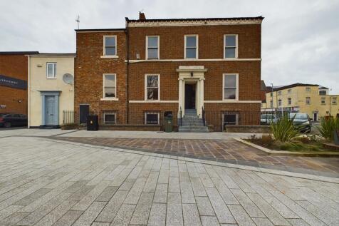 Norton Road 9 bed house for sale