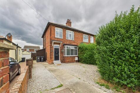 Barmpton Lane, Darlington, County Durham 2 bed semi