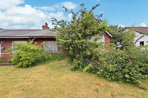 Manchester Road, Over Hulton, BL5 2 bed semi