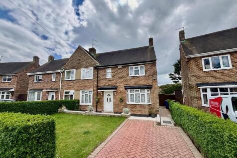 3 bedroom semi-detached house for sale