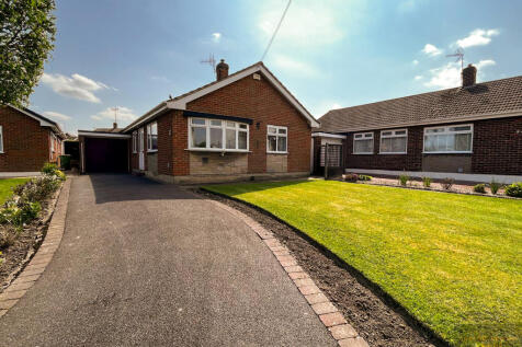 3 bedroom detached bungalow for sale