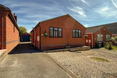 2 bedroom detached bungalow for sale