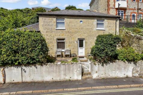 2 bedroom detached house for sale