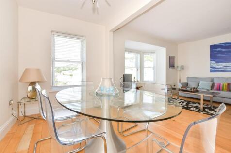 3 bedroom flat for sale