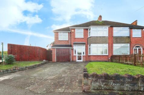 4 bedroom semi-detached house for sale