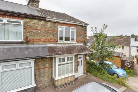 Priory Hill, Dover CT17 2 bed end of terrace house for sale